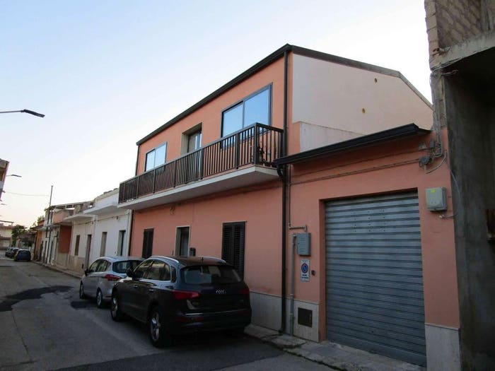 Casa con 6 locali in vendita in via Simone Simoni, Pedalino, Comiso