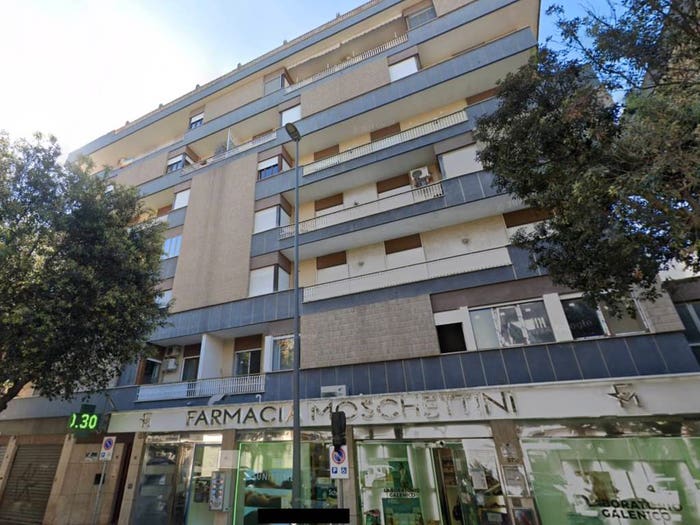 Appartamento con 5 locali in vendita in Viale della Libertà, Pranzo, Lecce