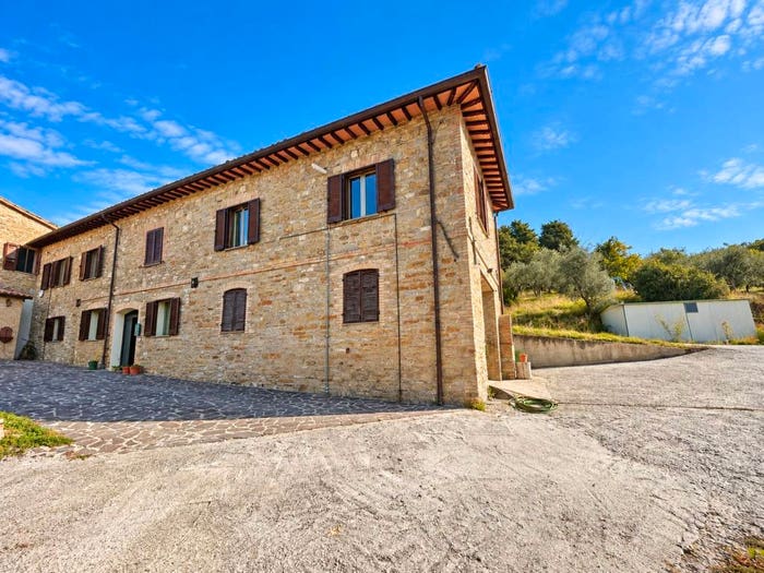 Casa con 6 locali in vendita in Via San Fortunato, Pieve San Nicolò San Martino, Assisi