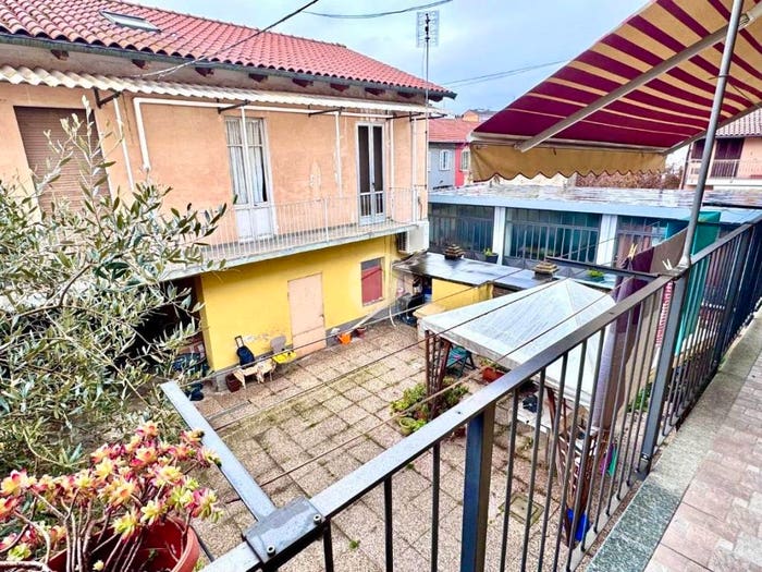 Casa quadrilocale in vendita in Via del borgo, Centro, Orbassano