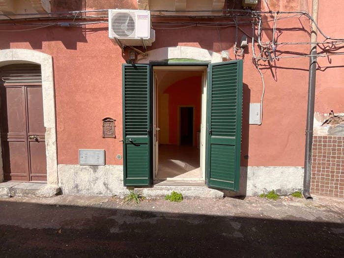 Appartamento bilocale in vendita in Via Samperi, Borgo, Catania