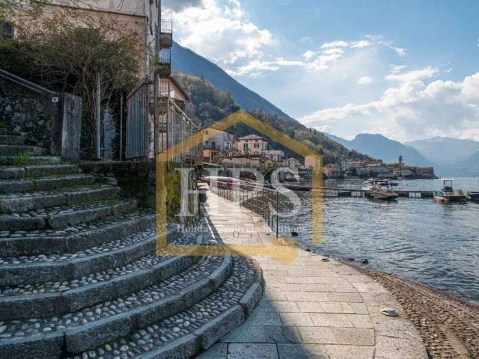 Casa con 6 locali in vendita in Località Sossana, Lezzeno