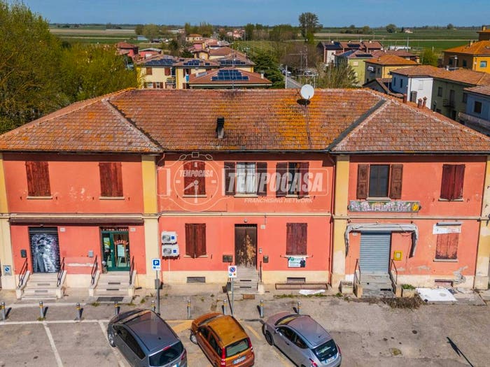 Appartamento con 6 locali in vendita in Via Sant'Antonio, Sant'antonio, Medicina