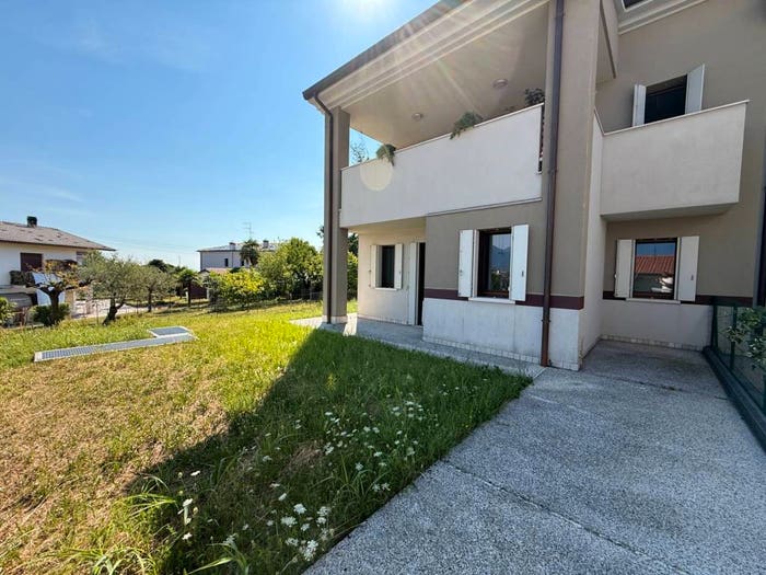 Appartamento quadrilocale in vendita in Via del roccolo, Centro, Colle Umberto