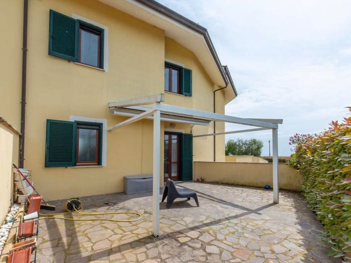 Casa quadrilocale in vendita in Via del Pastore, Artena