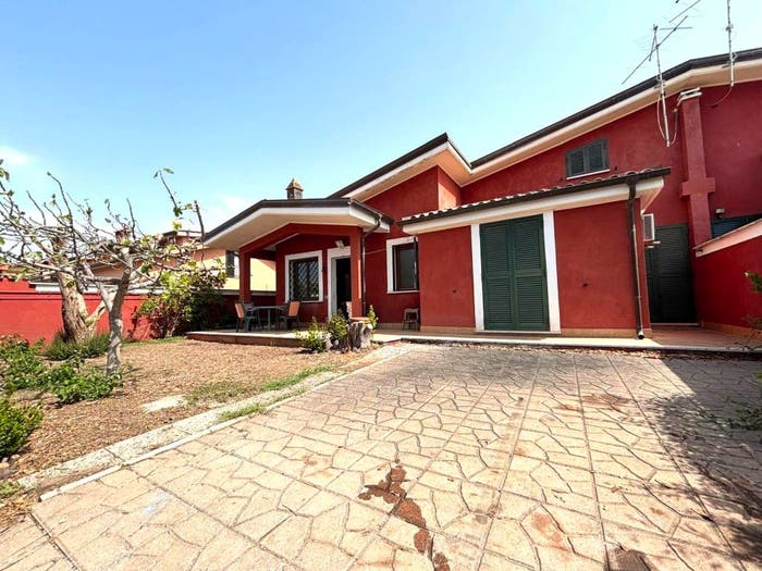 Casa quadrilocale in vendita in Via Brenta, Tor San Lorenzo Nuova California, Ardea