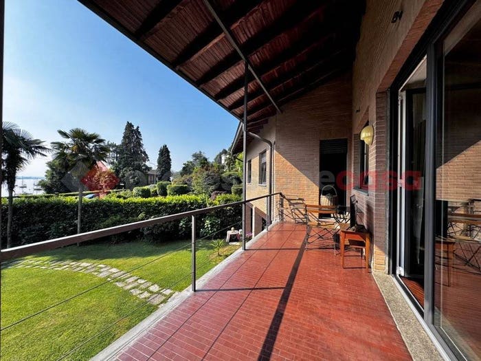 Casa con 6 locali in vendita in Via Sempione, Centro, Meina
