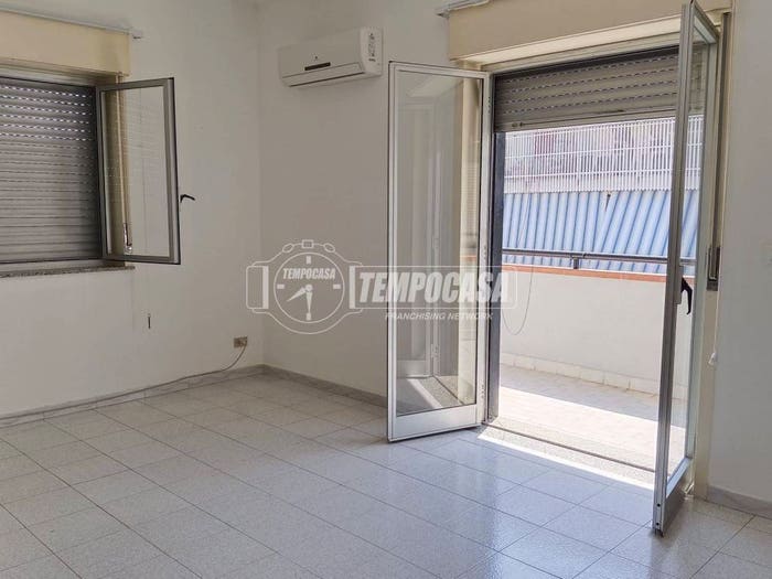Appartamento trilocale in vendita in Via Zizzo, Centro, Villafranca Tirrena