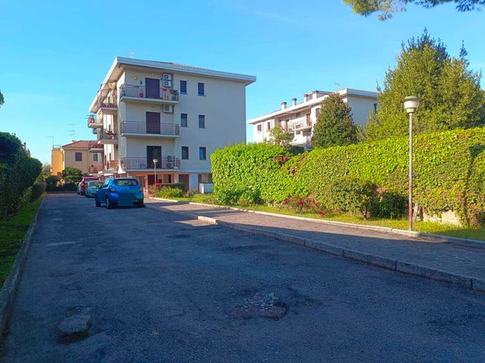 Appartamento con 5 locali in vendita in Via della Tenuta del Casalotto, Morena, Roma