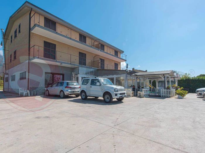 Casa con 6 locali in vendita in Via Casilina, Castrocielo