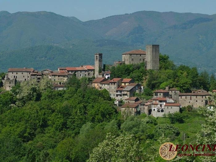 Casa quadrilocale in vendita in via fuori le mura, Bagnone
