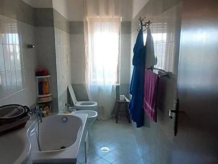 Appartamento quadrilocale in vendita in Via Italia, Centro Storico, Catanzaro