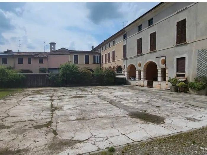 Casa con 6 locali in vendita in Via Monteroseo, Bedizzole