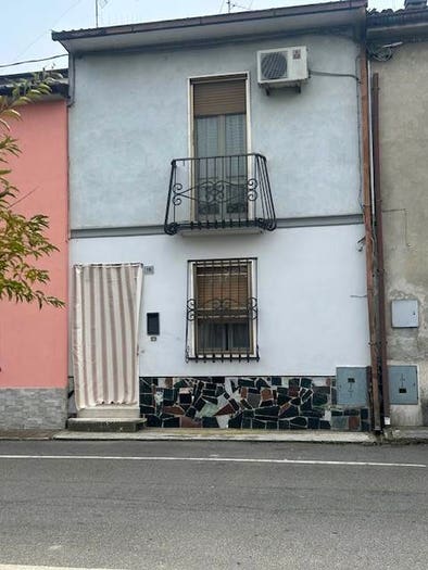 Casa trilocale in vendita in via bassanine, Olza Fogarole, Monticelli d'Ongina