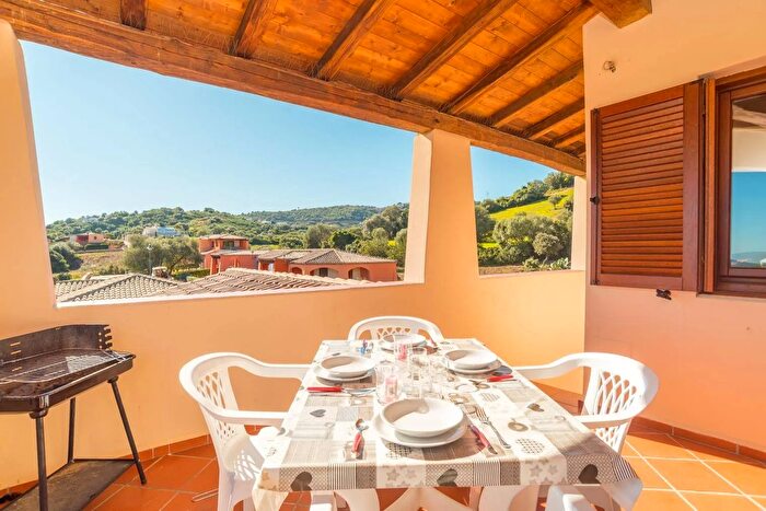 Casa bilocale in vendita in Via dei Giacinti, Budoni