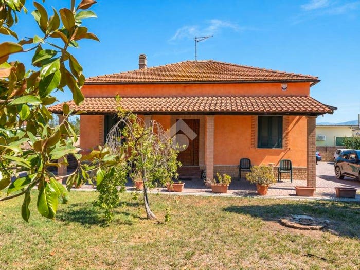 Casa con 5 locali in vendita in Via Massa di San Giuliano, Castelverde, Roma