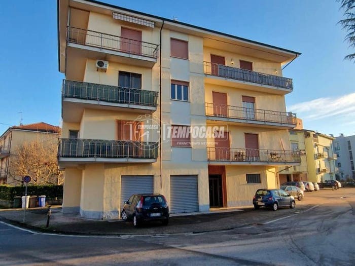 Appartamento trilocale in vendita in Via dell'Acquedotto, San Cassiano, Alba