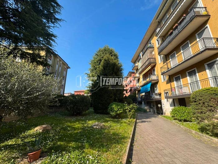 Appartamento trilocale in vendita in Viale Giuseppe Verdi, Centro, Merate