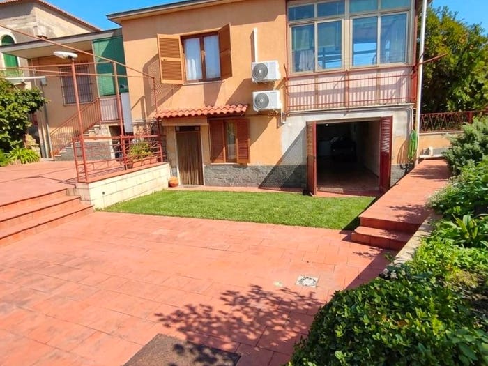Casa quadrilocale in vendita in Traversa Pignataro, Centro, Ercolano