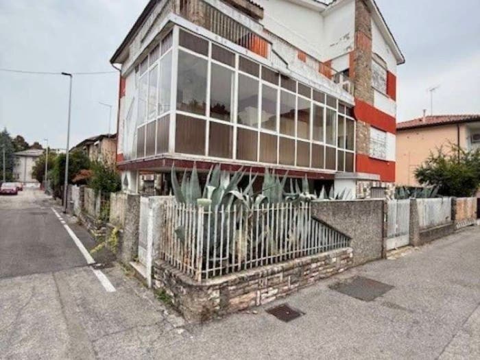 Casa con 6 locali in vendita in via Volpi, Sant'Osvaldo San Paolo, Padova