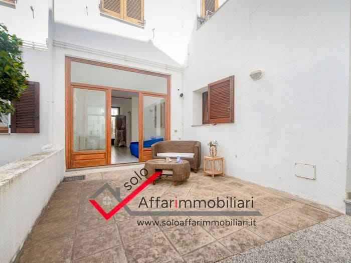 Appartamento trilocale in vendita in Arzachena Paese, Arzachena