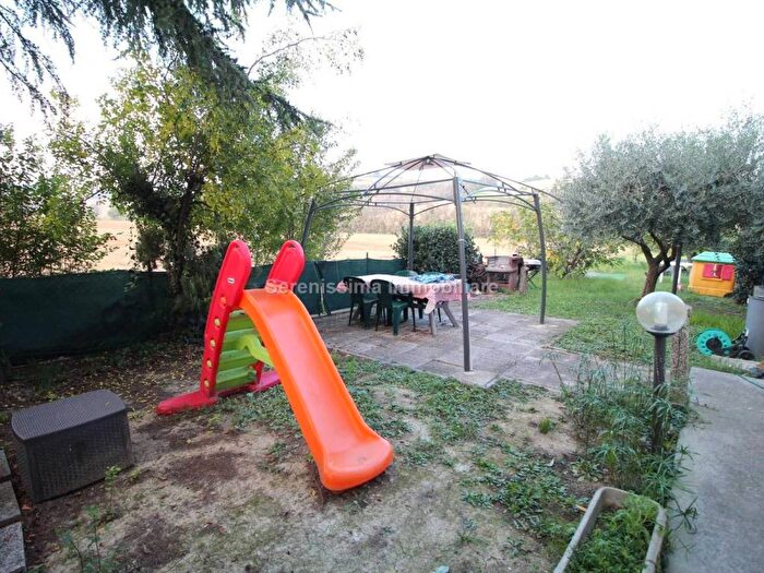 Appartamento con 6 locali in vendita in Osteria Nuova, Montelabbate