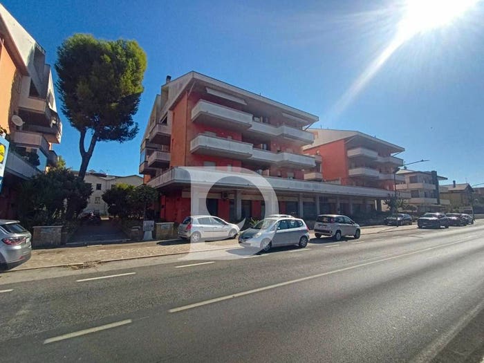 Appartamento quadrilocale in vendita in Via Roma, Silvi Marina, Silvi
