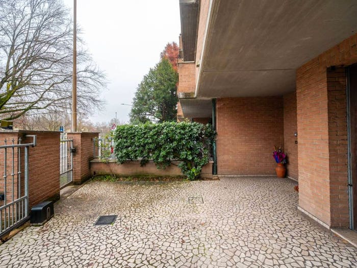 Casa con 6 locali in vendita in Strada Panni, Buon Pastore Parco Amendola, Modena