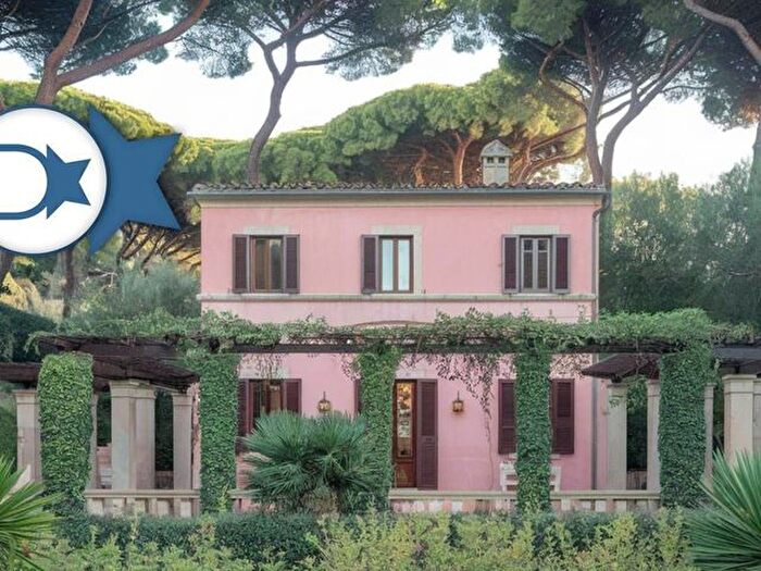 Casa con 7 locali in vendita in Via Corsica a, Forte Dei Marmi