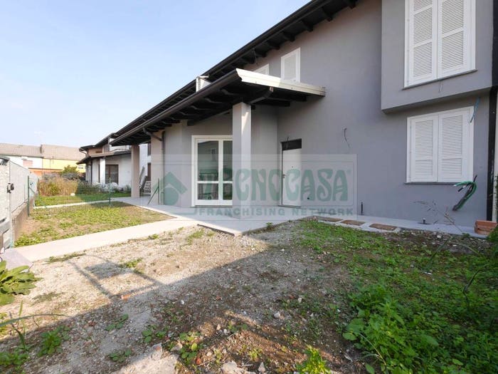 Casa trilocale in vendita in Via Roma, Centro, Roccafranca