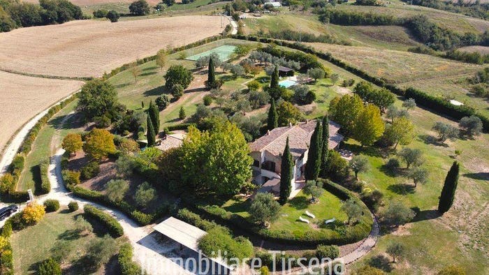 Casa con 6 locali in vendita in Orvieto Scalo, Orvieto