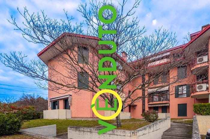 Appartamento trilocale in vendita in Via Conti Zucco, Centro, Cormons