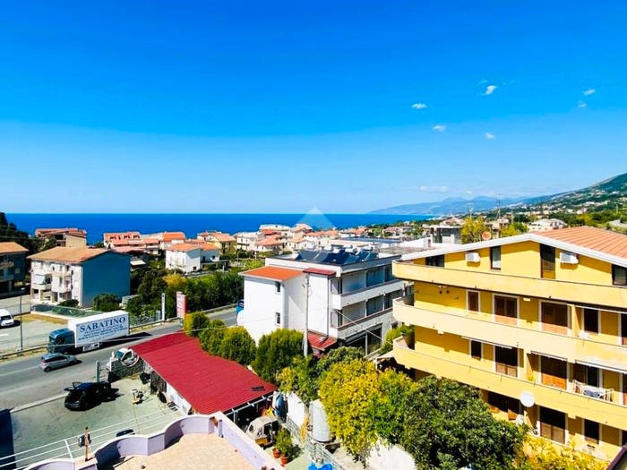 Appartamento bilocale in vendita in Contrada Reggio, San Lucido