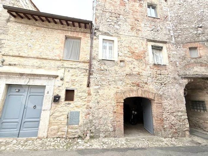 Appartamento bilocale in vendita in Via Garibaldi snc, Centro, Amelia