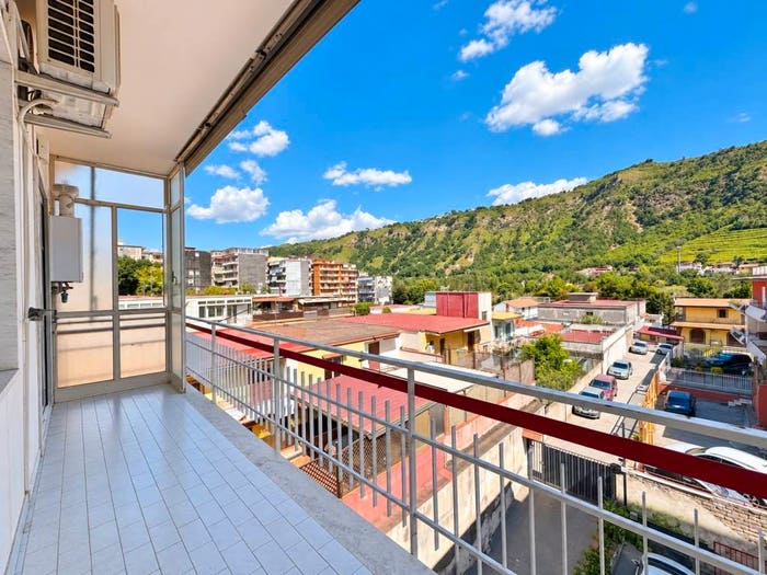 Appartamento bilocale in vendita in Via Domenico Padula, Pianura, Napoli