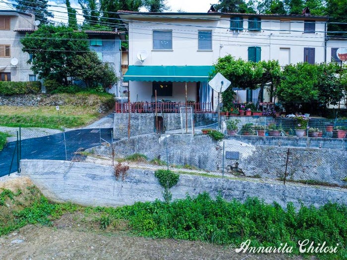 Casa con 6 locali in vendita in Via Montemagno, Camaiore Paese, Camaiore