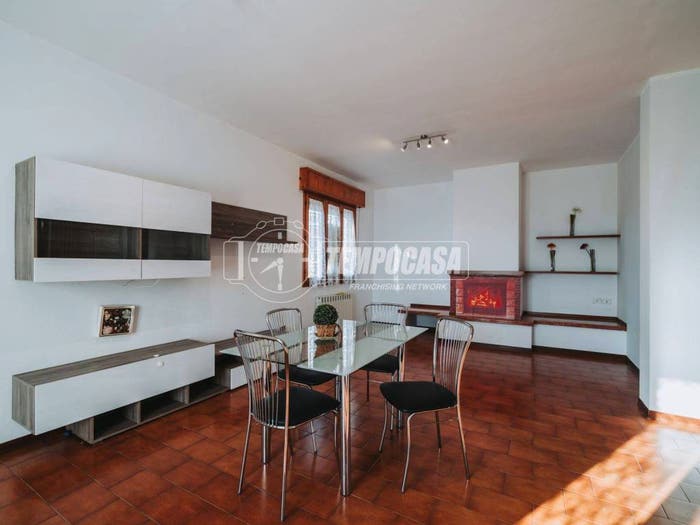 Appartamento con 5 locali in vendita in Via del Lavoro, Centro, Galliera