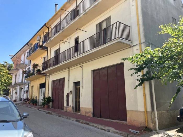 Casa con 6 locali in vendita in Centro, Furci