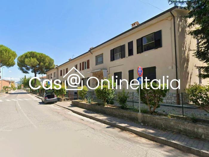 Appartamento con 6 locali in vendita in Viale Giacomo Matteotti, Palazzo Petrignano, Assisi