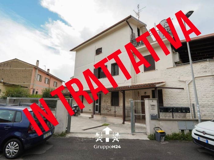 Appartamento trilocale in vendita in Via Ciro Menotti, Santa Maria delle Mole, Marino