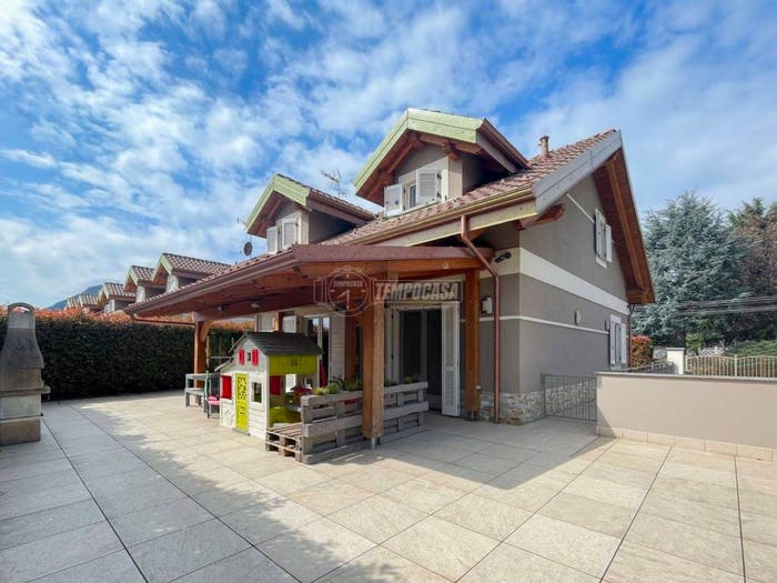 Casa con 6 locali in vendita in Via Rocciamelone, Bruino