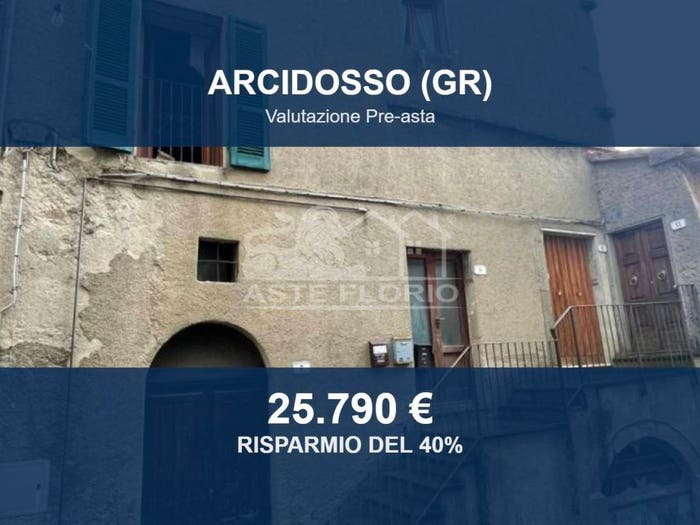 Appartamento trilocale in vendita in Via San Leonardo, Centro, Arcidosso