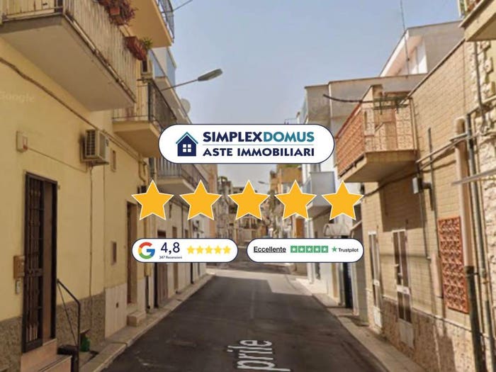 Appartamento con 5 locali in vendita in VIA XXI APRILE, Centro, Canosa di Puglia