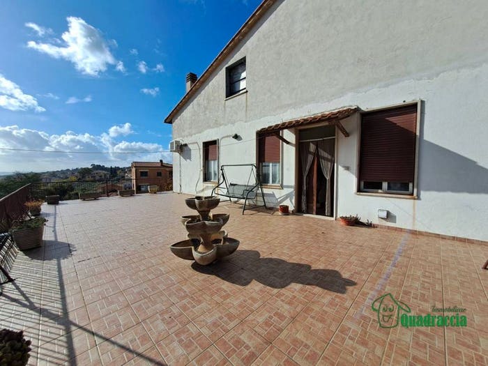 Appartamento con 6 locali in vendita in Via Rimembranze, Centro, Amelia