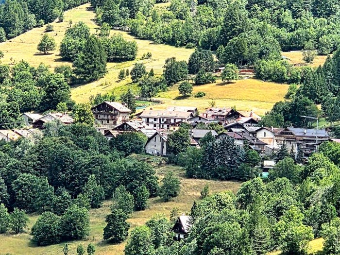 Casa trilocale in vendita in Frazione Mollieres, Mollieres, Cesana Torinese