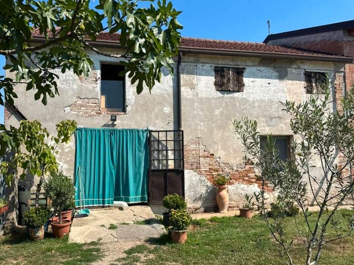 Casa quadrilocale in vendita in Via Motta, Nogara