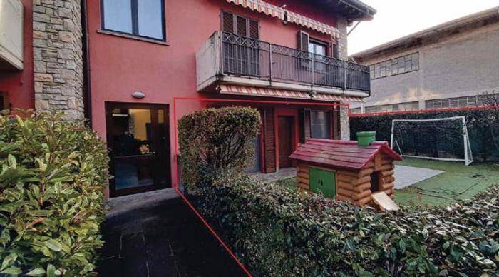 Appartamento trilocale in vendita in Via Nesa, Centro, Alzano Lombardo