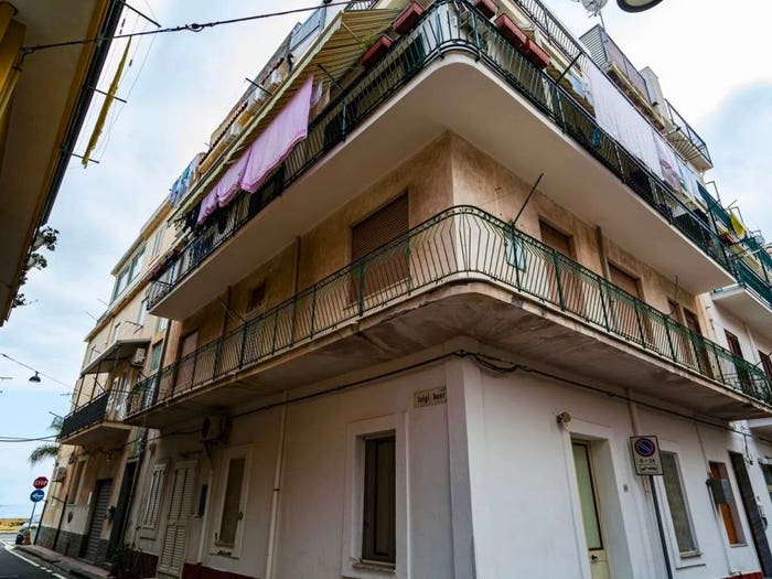 Appartamento con 5 locali in vendita in Via Nenzi, Letojanni