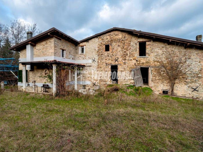 Casa quadrilocale in vendita in Via Rivara, Marano sul Panaro