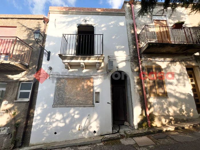 Casa trilocale in vendita in Via Mazzini, Centro, Pace del Mela